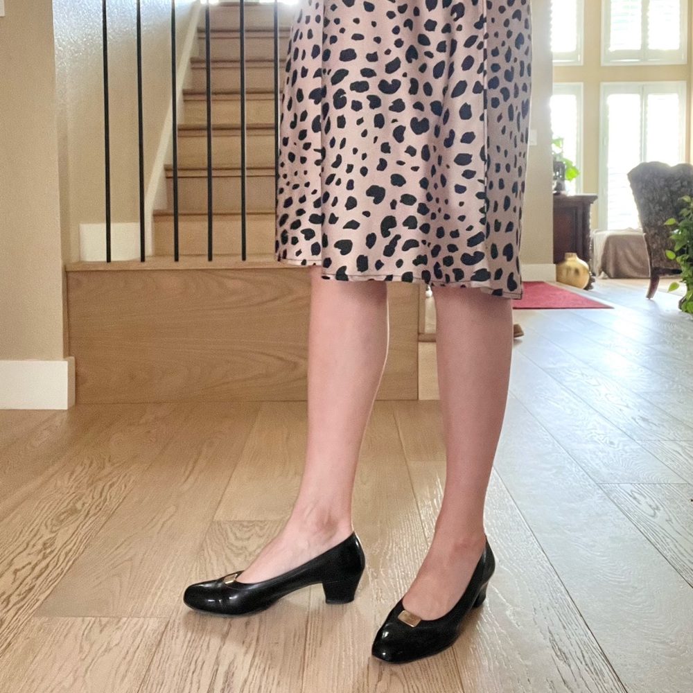 1980s Vintage Ferragamo Patent Leather Heels